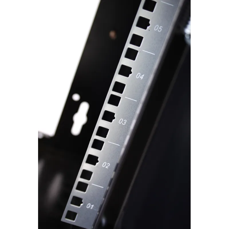 Armadio Rack 10'' a muro 6 unit&agrave; Porta Cieca Nero