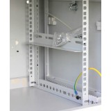 Staffa a L Laterale per Rack 19'' a Muro Prof. 450mm Nero