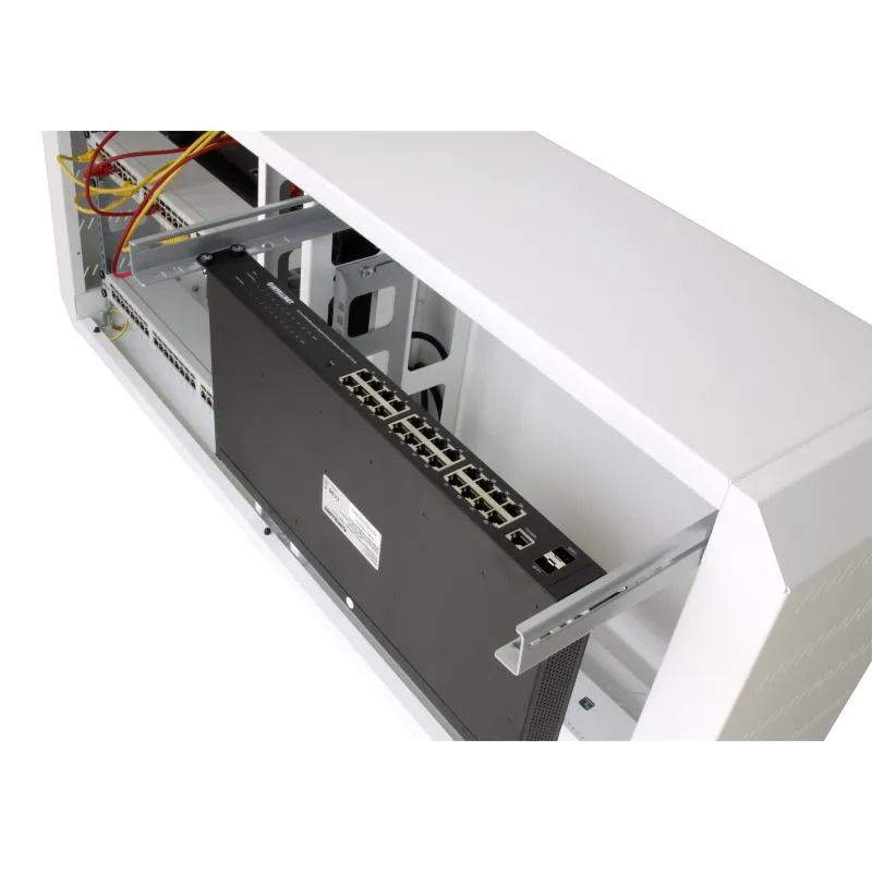 Armadio rack 19'' Ghost  con porta grigliata Bianco 