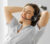 Cuffia bluetooth Ezlight indossata per lavoro e smart working